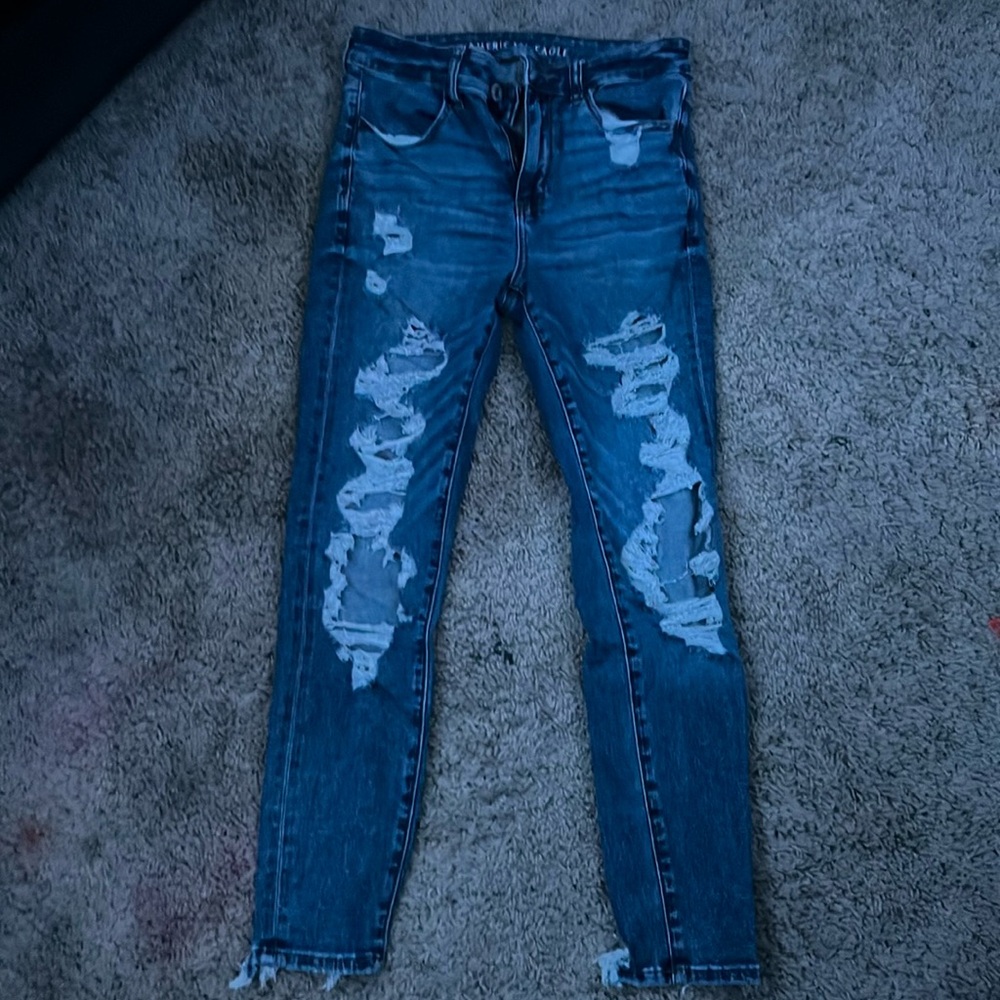 Women’s American eagle blue skinny jeans size 8 with extreme stretch